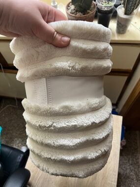 Cream Plush Fuzzy Leg Warmers — Soft Ribbed Faux-Fur